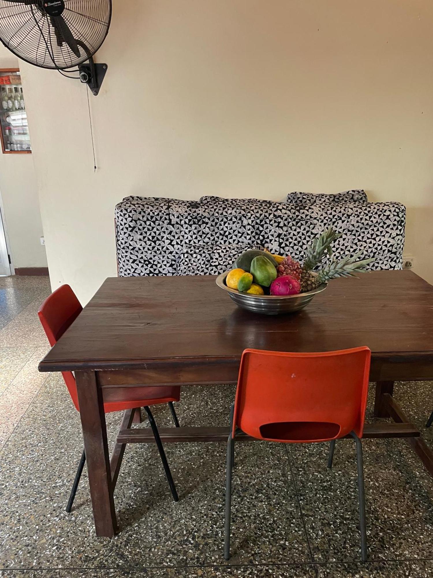 Hechtech House Apartment Accra Luaran gambar