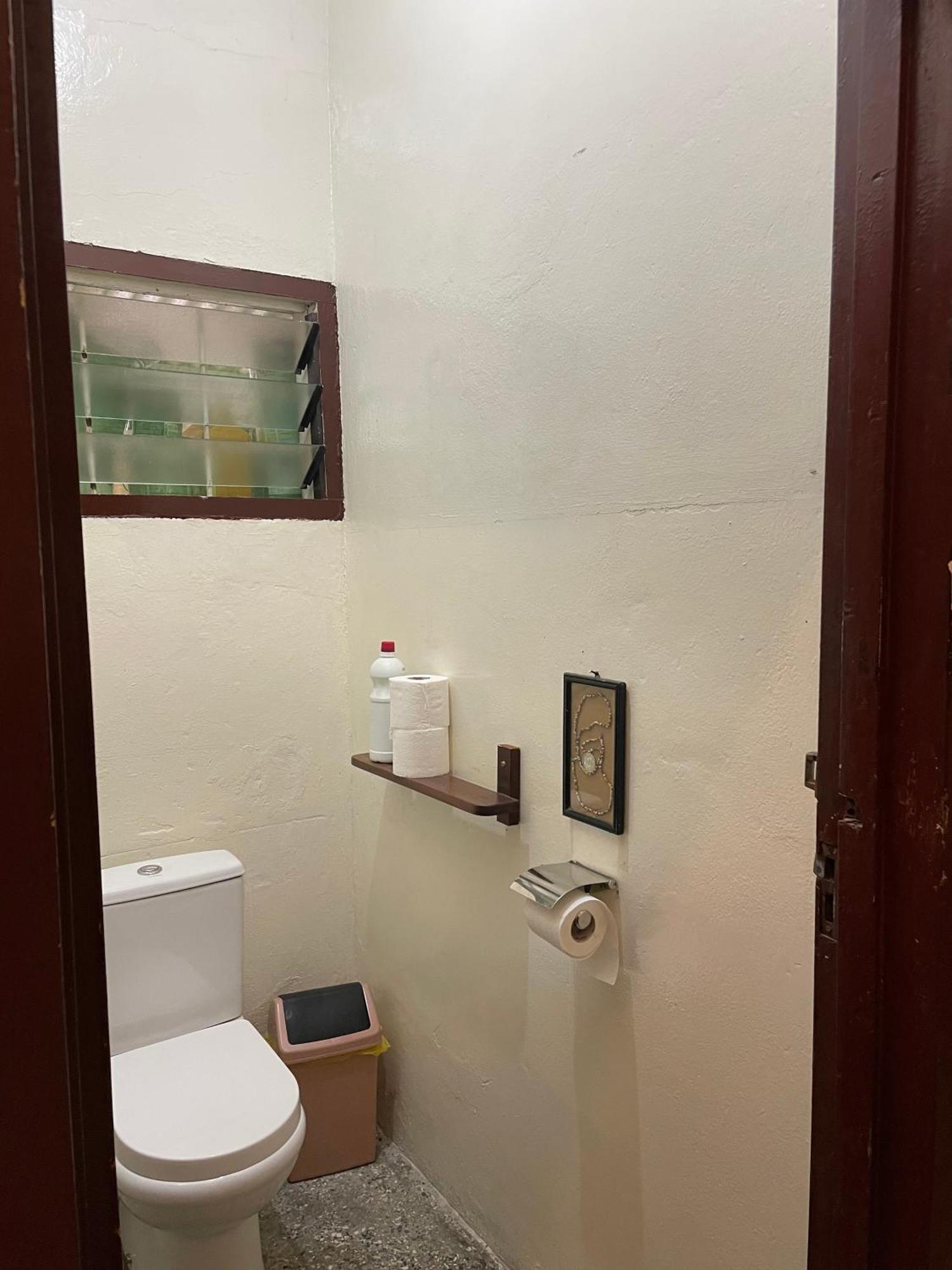 Hechtech House Apartment Accra Luaran gambar