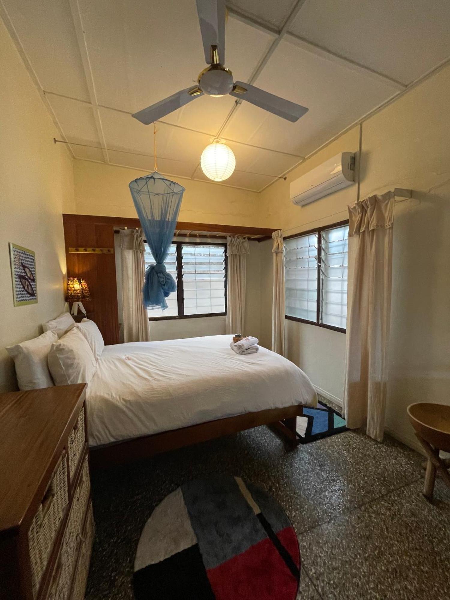 Hechtech House Apartment Accra Luaran gambar